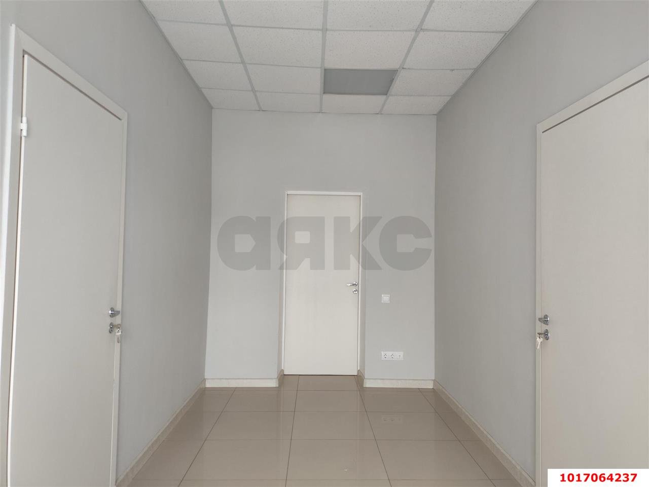 Фото №4: Торговое помещение 83 м² - Краснодар, Прикубанский внутригородской округ, Калинино, мкр. Северный, ул. Большевистская, 324