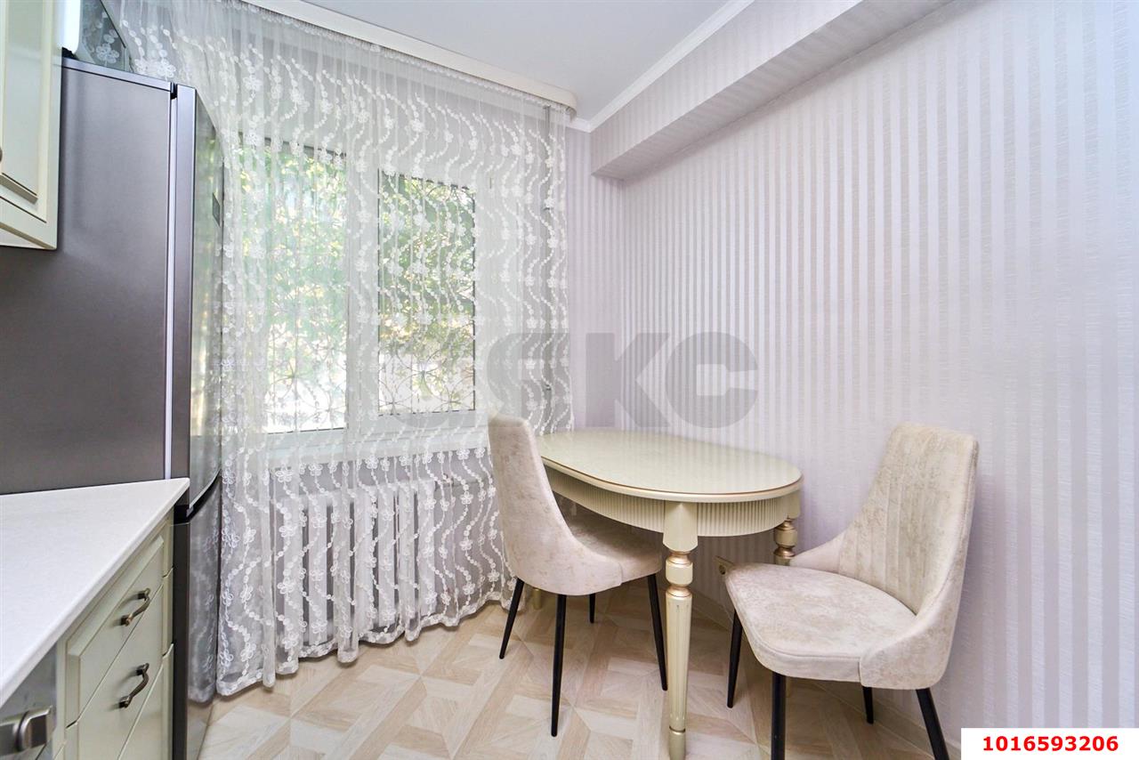 Фото №2: 2-комнатная квартира 41 м² - Краснодар, Карасунский внутригородской округ, мкр. Черёмушки, ул. 2-я Пятилетка, 8/1