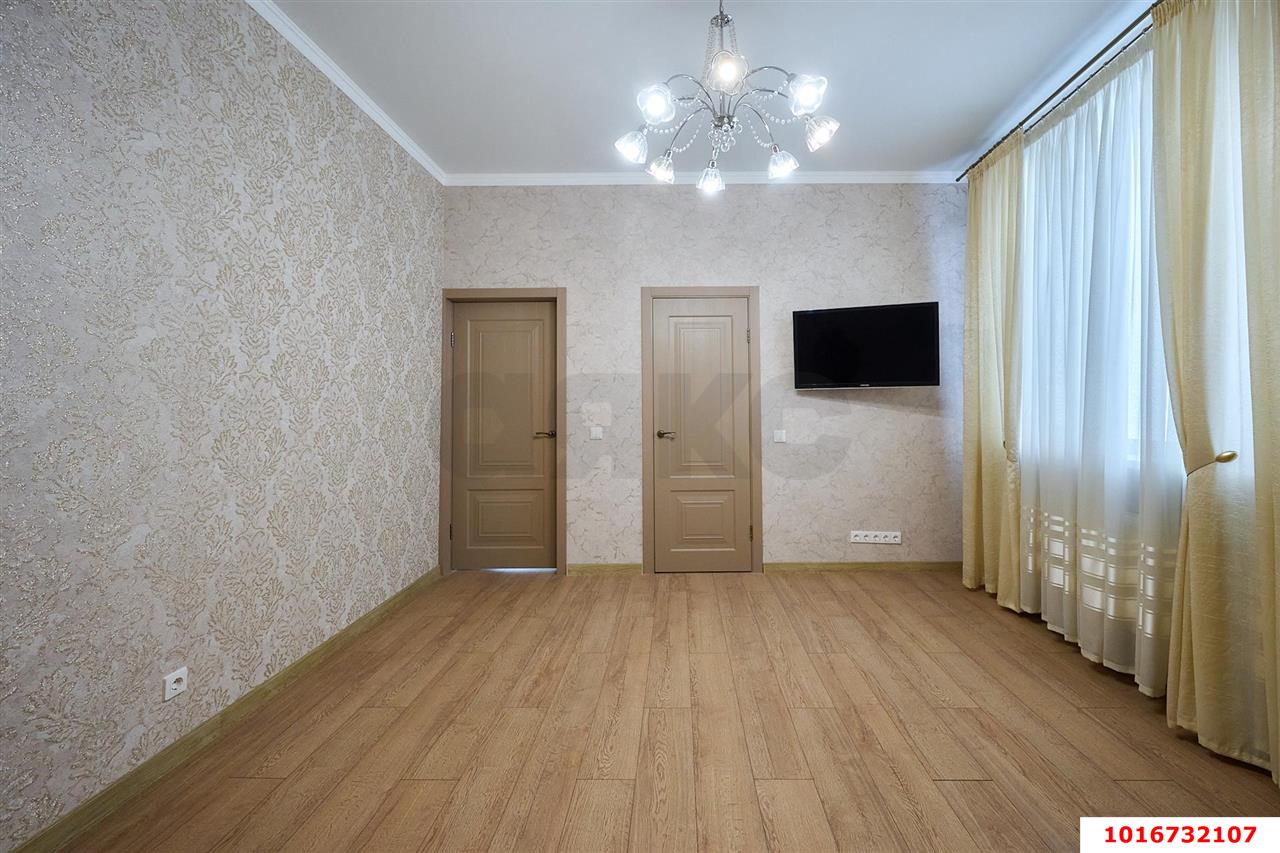 Фото №11: 2-комнатная квартира 93 м² - Краснодар, мкр. Западный внутригородской округ, ул. имени Дзержинского, 93