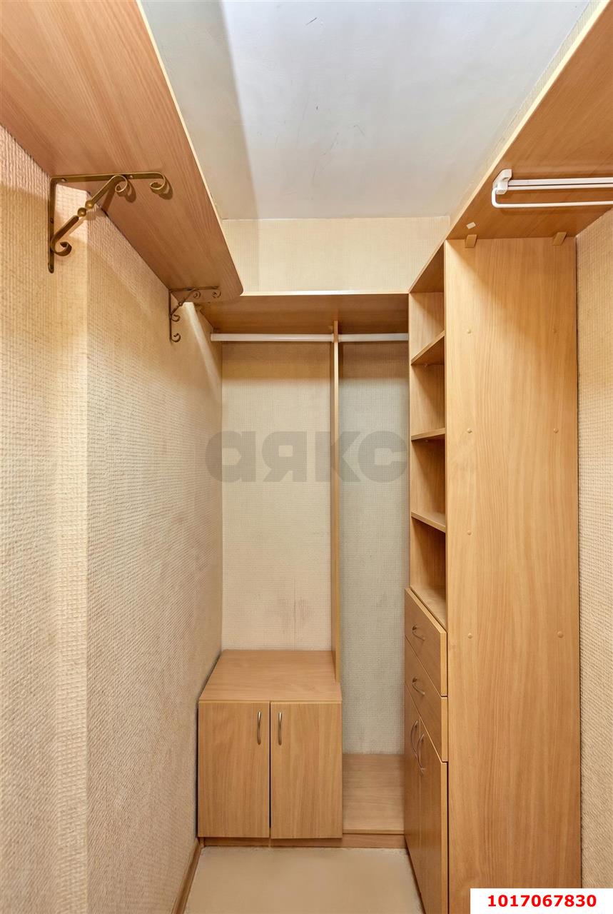 Фото №16: 3-комнатная квартира <span class="whitespace-nowrap">77 м²</span>, <span class="whitespace-nowrap">2/10 эт.</span> - Краснодар, Прикубанский внутригородской округ, мкр. Краевая Клиническая Больница, ул. Черкасская, 43