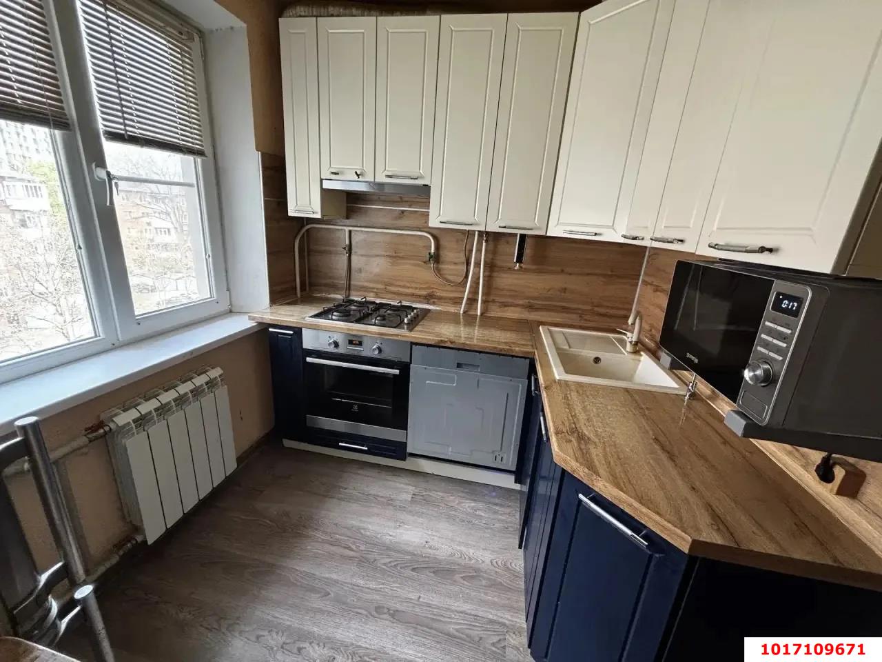 Фото №2: 2-комнатная квартира 45 м² - Краснодар, Центральный внутригородской округ, мкр. Табачная Фабрика, ул. Радищева, 5