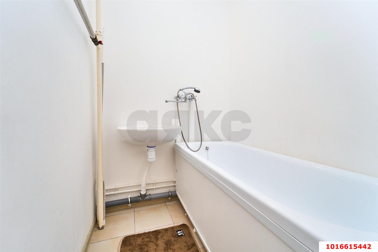 Фото №13: 2-комнатная квартира <span class="whitespace-nowrap">53 м²</span>, <span class="whitespace-nowrap">14/16 эт.</span> - Краснодар, Прикубанский внутригородской округ, Восточный, мкр. жилой комплекс Квартал № 6, ул. имени 75-летия Победы, 26/1к1