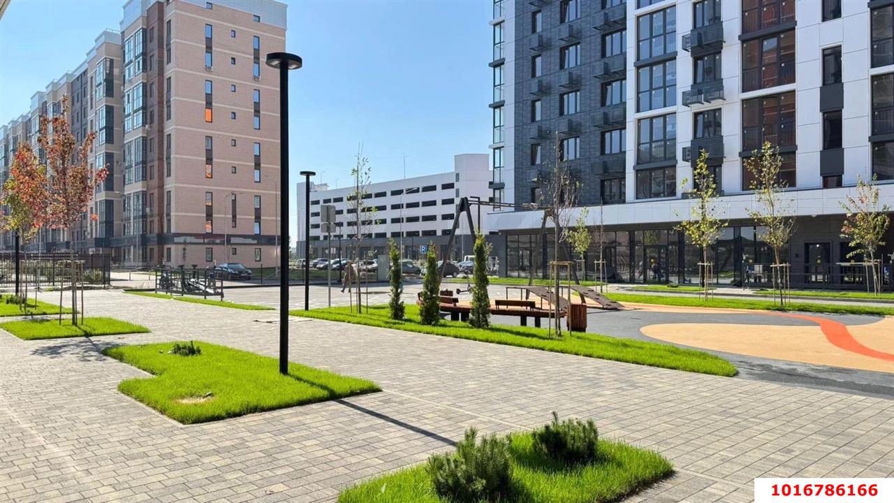 Фото №6: Торговое помещение 45 м² - Краснодар, Прикубанский внутригородской округ, мкр. жилой комплекс Друзья, ул. имени Генерала Брусилова, 28к3