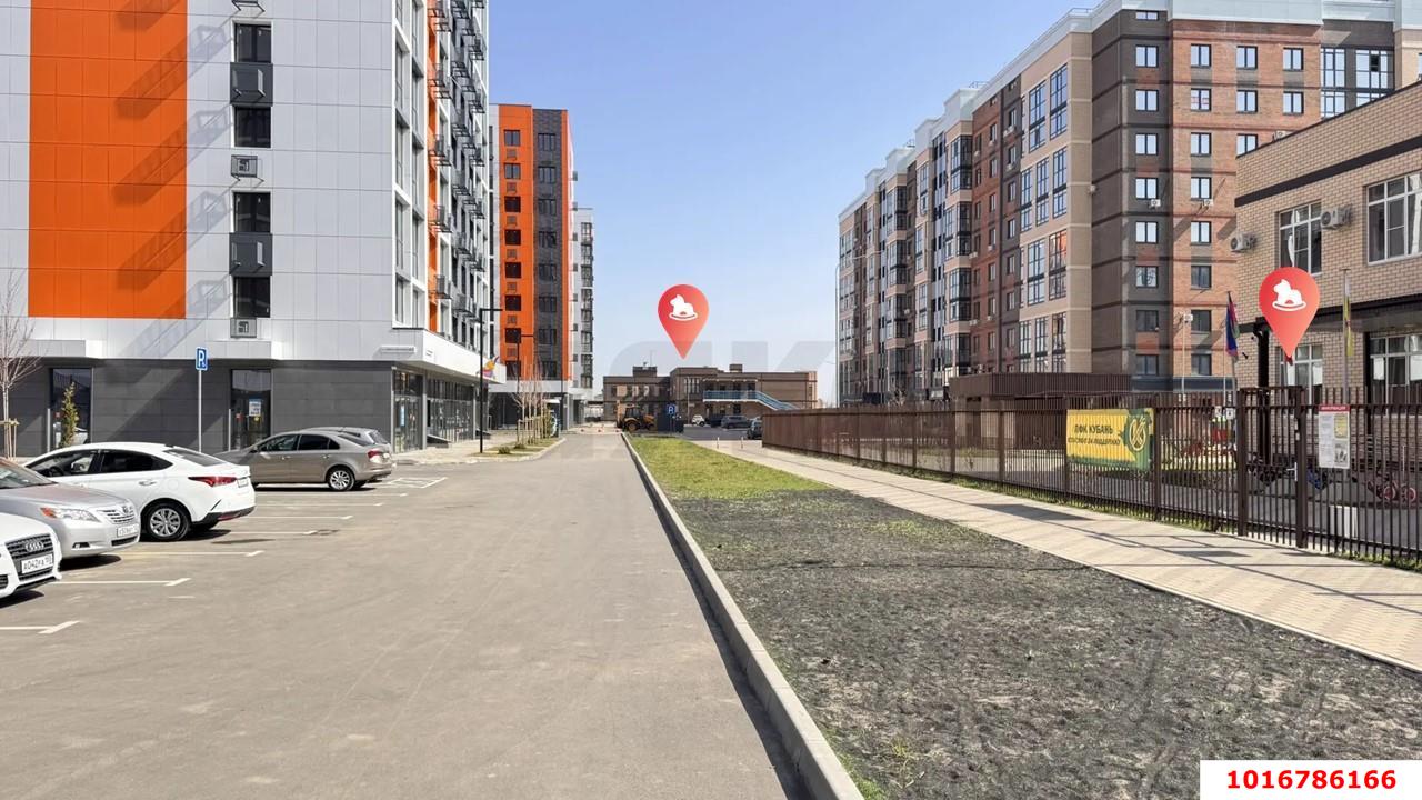 Фото №2: Торговое помещение 45 м² - Краснодар, Прикубанский внутригородской округ, мкр. жилой комплекс Друзья, ул. имени Генерала Брусилова, 28к3