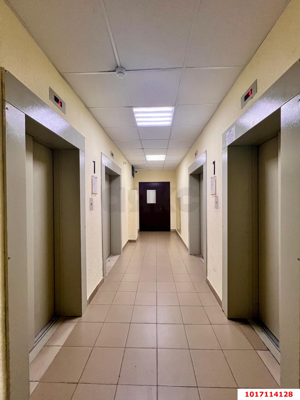Фото №3: 1-комнатная квартира 40 м² - Краснодар, Карасунский внутригородской округ, мкр. Гидростроителей, пр-кт имени писателя Знаменского, 9к2