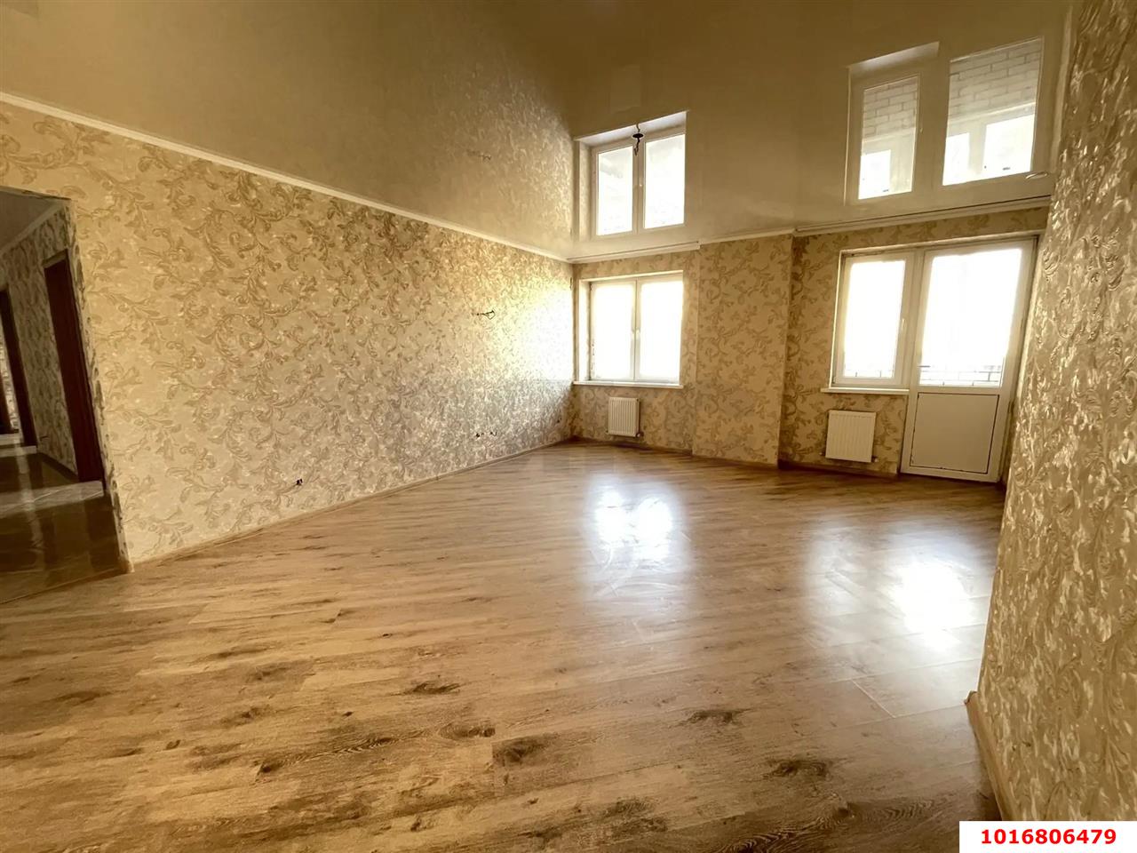 Фото №9: 3-комнатная квартира <span class="whitespace-nowrap">85 м²</span>, <span class="whitespace-nowrap">10/17 эт.</span> - Краснодар, Прикубанский внутригородской округ, Музыкальный, ЖК Времена Года, мкр. имени Петра Метальникова, ул. Петра Метальникова, 5к1