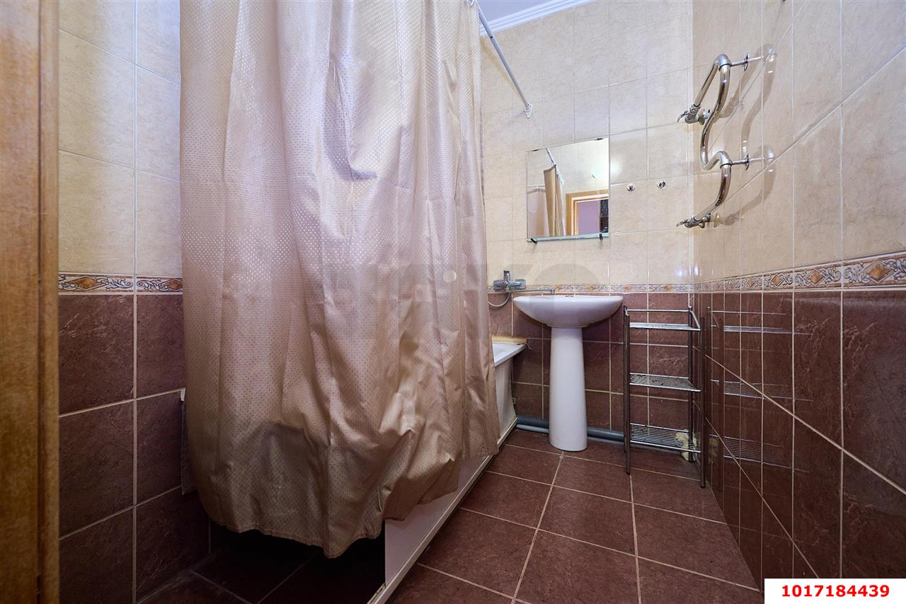 Фото №18: 2-комнатная квартира <span class="whitespace-nowrap">58 м²</span>, <span class="whitespace-nowrap">8/10 эт.</span> - Краснодар, Карасунский внутригородской округ, ж/м Пашковский, ул. Фадеева, 427