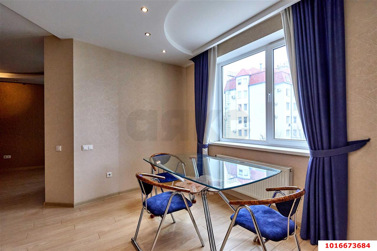 Фото №4: 2-комнатная квартира 80 м² - Краснодар, Прикубанский внутригородской округ, Фестивальный, мкр. Солнечный, ул. Архитектора Ишунина, 4