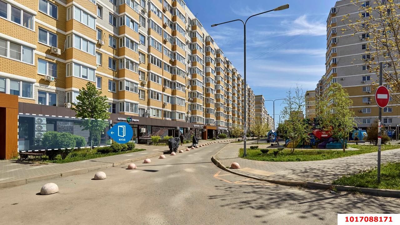 Фото №1: Торговое помещение 83 м² - Краснодар, Прикубанский внутригородской округ, Славянский, мкр. Светлоград, ул. Красных Партизан, 1/4к4