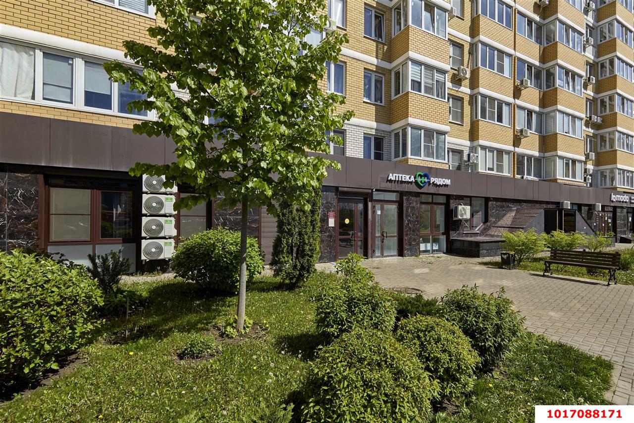 Фото №2: Торговое помещение 83 м² - Краснодар, Прикубанский внутригородской округ, Славянский, мкр. Светлоград, ул. Красных Партизан, 1/4к4