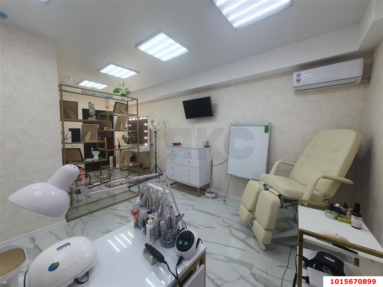 Фото №6: Торговое помещение 26 м² - Краснодар, Прикубанский внутригородской округ, Восточный, мкр. жилой комплекс Квартал № 6, ул. имени Героя Советского Союза Николая Воробьёва, 11