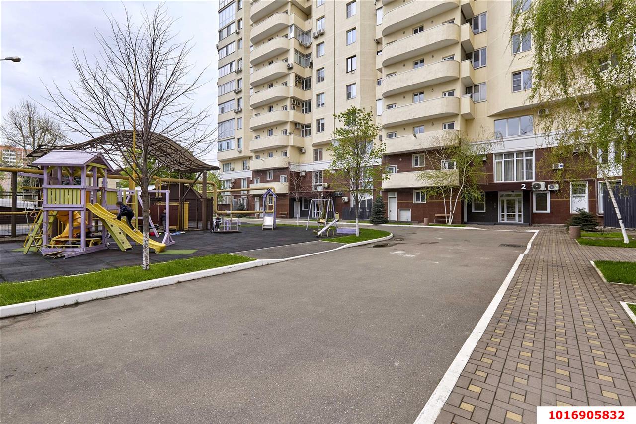 Фото №10: 3-комнатная квартира 210 м² - Краснодар, мкр. Западный внутригородской округ, ул. Шоссе Нефтяников, 63
