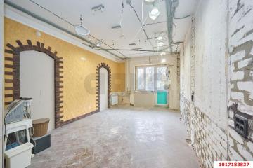 Фото №1: 1-комнатная квартира 45 м² - Краснодар, мкр. Гидростроителей, ул. имени Игнатова, 2