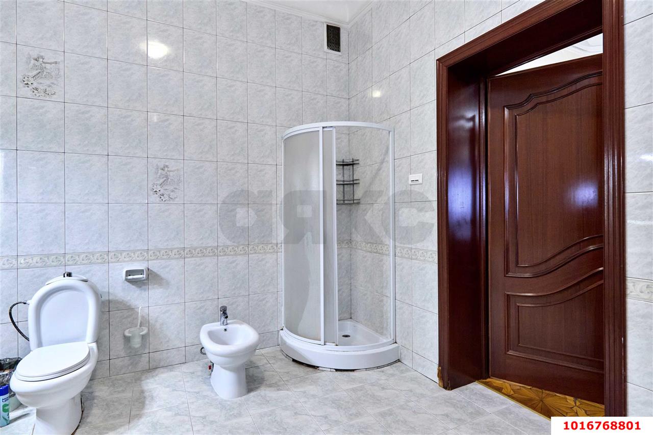 Фото №10: Дом 330 м² + 10 сот. - Краснодар, Прикубанский внутригородской округ, мкр. Новый, ул. 8-я Тихая, 9