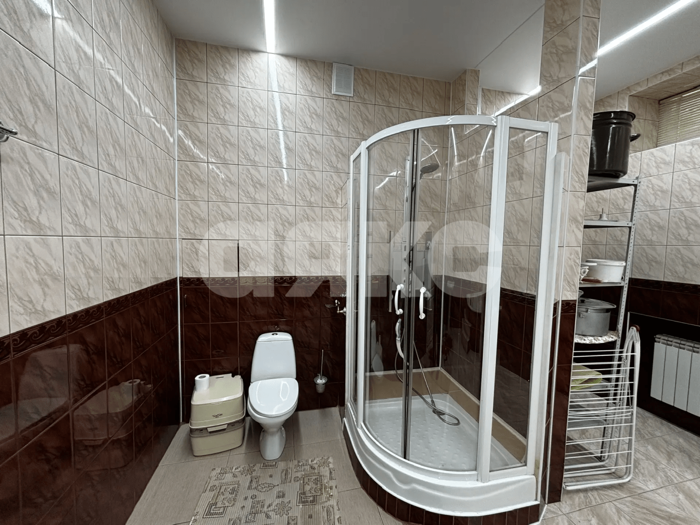 Фото №20: 3-комнатная квартира <span class="whitespace-nowrap">179 м²</span>, <span class="whitespace-nowrap">1/3 эт.</span> - Волгоград, Советский, мкр. Тулака, ул. Осетинская, 5
