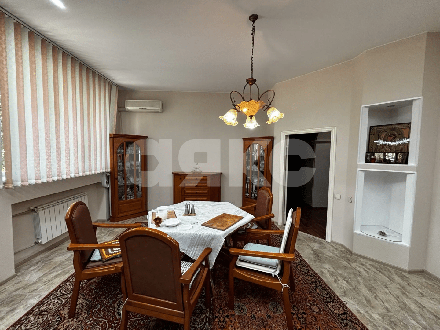Фото №6: 3-комнатная квартира <span class="whitespace-nowrap">179 м²</span>, <span class="whitespace-nowrap">1/3 эт.</span> - Волгоград, Советский, мкр. Тулака, ул. Осетинская, 5