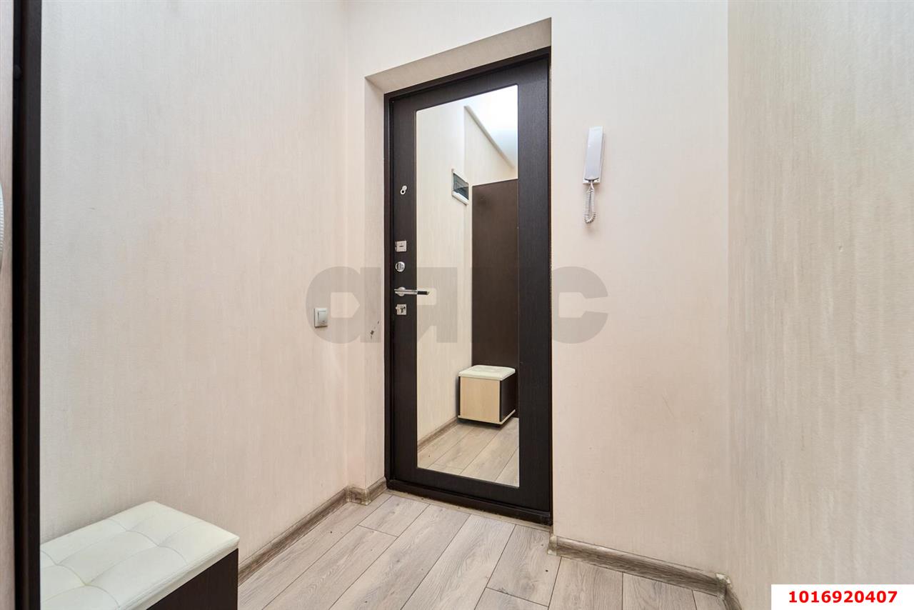 Фото №10: 1-комнатная квартира <span class="whitespace-nowrap">43 м²</span>, <span class="whitespace-nowrap">6/16 эт.</span> - Краснодар, Центральный внутригородской округ, ЖК Одесский, мкр. Центральный, ул. Коммунаров, 270