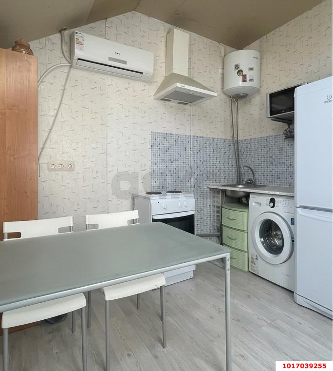Фото №2: 1-комнатная квартира <span class="whitespace-nowrap">27 м²</span>, <span class="whitespace-nowrap">5/5 эт.</span> - Краснодар, Прикубанский внутригородской округ, мкр. жилой комплекс Новый Город, ул. Шевцова, 36/2