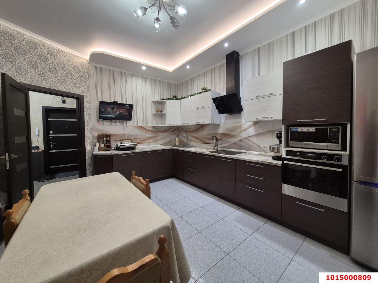 Фото №2: 4-комнатная квартира 120 м² - Краснодар, Прикубанский внутригородской округ, Фестивальный, мкр. Солнечный, ул. имени Симиренко, 43