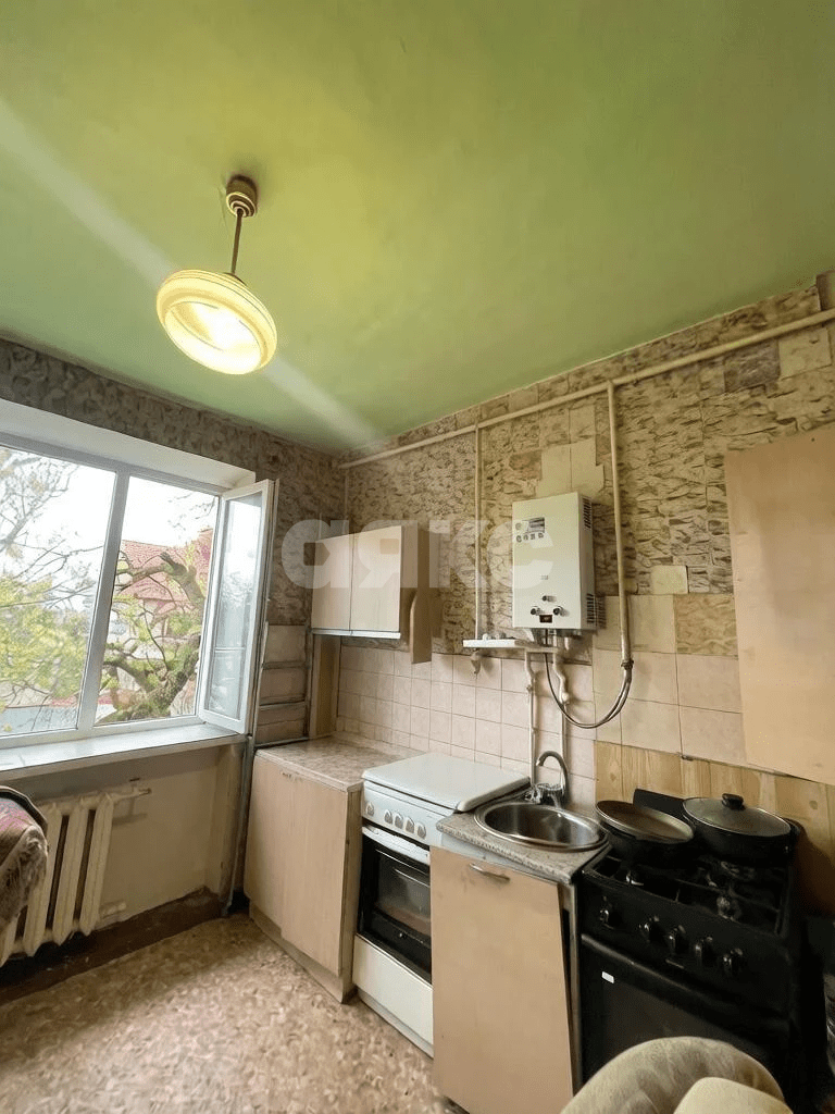 Фото №4: Комната 28 м² - Армавир, мкр. Черёмушки, ул. Новороссийская, 159А