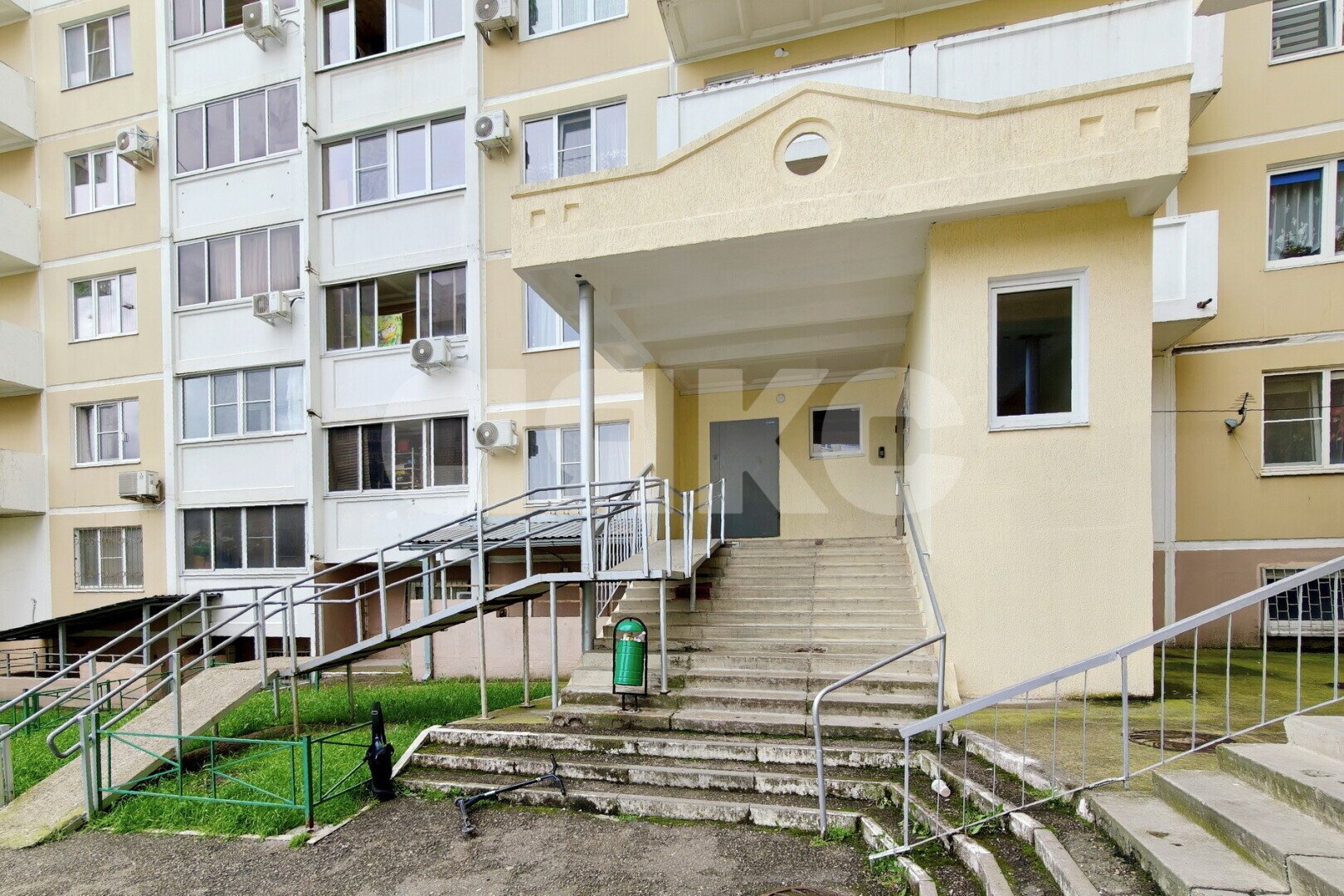 Фото №18: 2-комнатная квартира <span class="whitespace-nowrap">70 м²</span>, <span class="whitespace-nowrap">13/16 эт.</span> - Новороссийск, Приморский, мкр. 13-й, ул. Тобольская, 7А