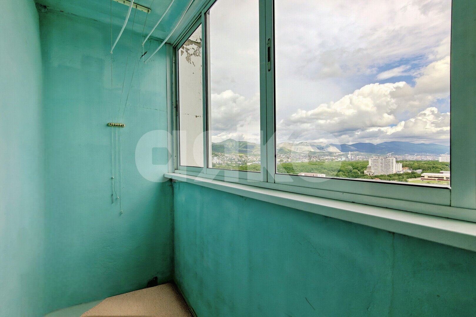 Фото №13: 2-комнатная квартира <span class="whitespace-nowrap">70 м²</span>, <span class="whitespace-nowrap">13/16 эт.</span> - Новороссийск, Приморский, мкр. 13-й, ул. Тобольская, 7А