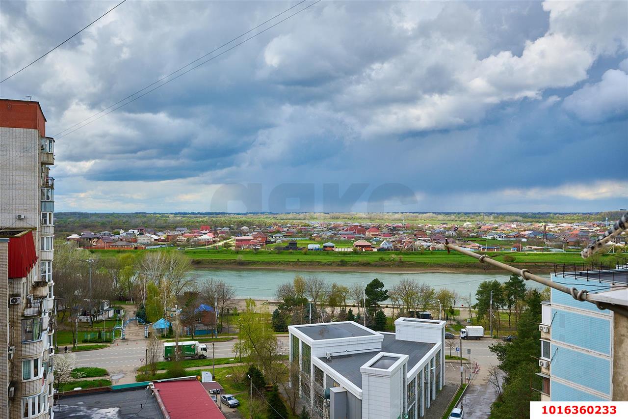 Фото №1: 2-комнатная квартира 55 м² - Краснодар, Западный внутригородской округ, мкр. Юбилейный, ул. 70-летия Октября, 4