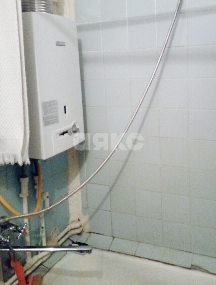 Фото №6: 3-комнатная квартира <span class="whitespace-nowrap">58 м²</span>, <span class="whitespace-nowrap">3/5 эт.</span> - Волгоград, р. Тракторозаводский, ул. Жолудева, 13