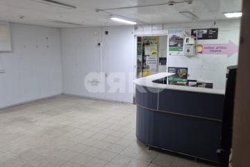 Фото №1: Коммерция <span class="whitespace-nowrap">700 м²</span>, <span class="whitespace-nowrap">-1/5 эт.</span> - Волгоград, мкр. Развилка, ул. 64-й Армии, 75