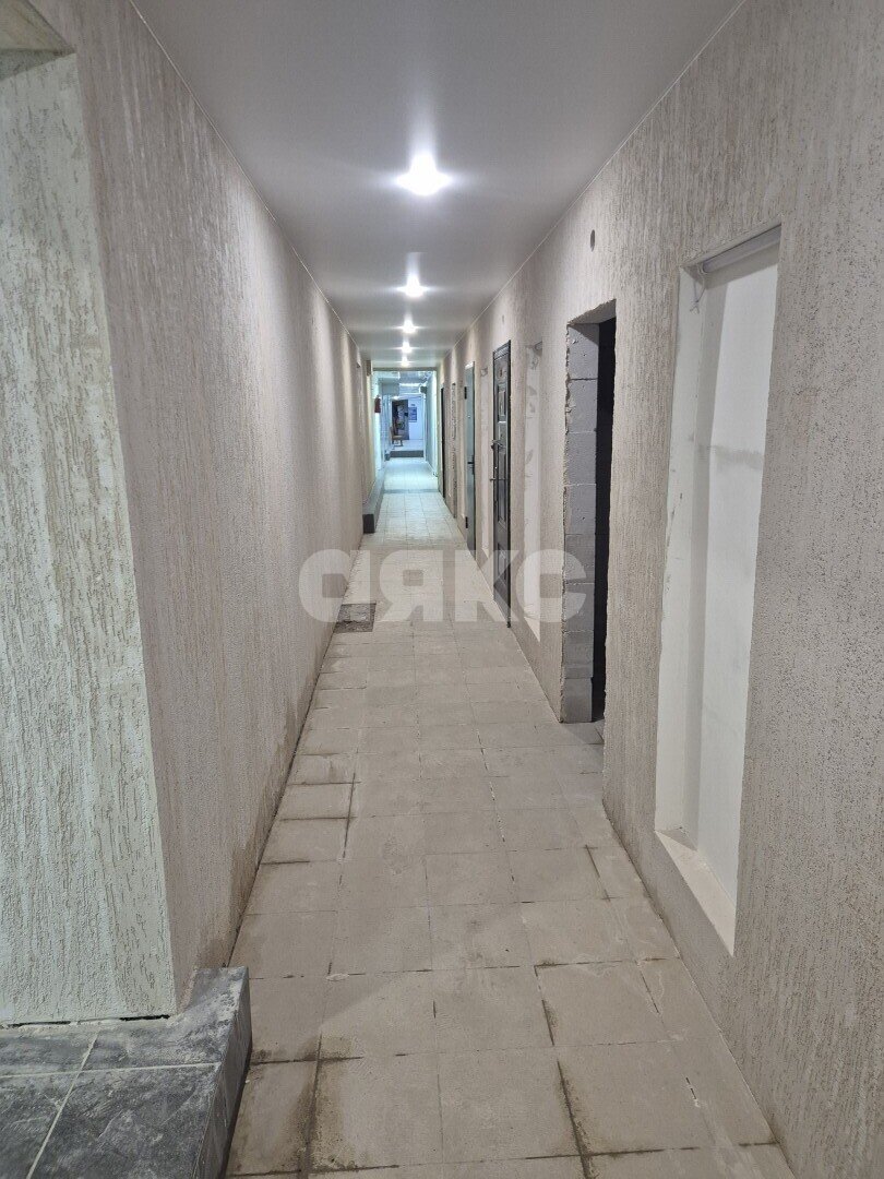 Фото №8: Коммерция <span class="whitespace-nowrap">700 м²</span>, <span class="whitespace-nowrap">-1/5 эт.</span> - Волгоград, Кировский, мкр. Развилка, ул. 64-й Армии, 75