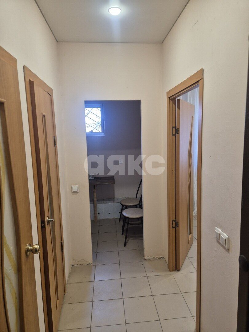 Фото №4: Коммерция <span class="whitespace-nowrap">337 м²</span>, <span class="whitespace-nowrap">-1/5 эт.</span> - Волгоград, Красноармейский, Сакко и Ванцетти, мкр. квартал Водники, ул. Черепановых, 5