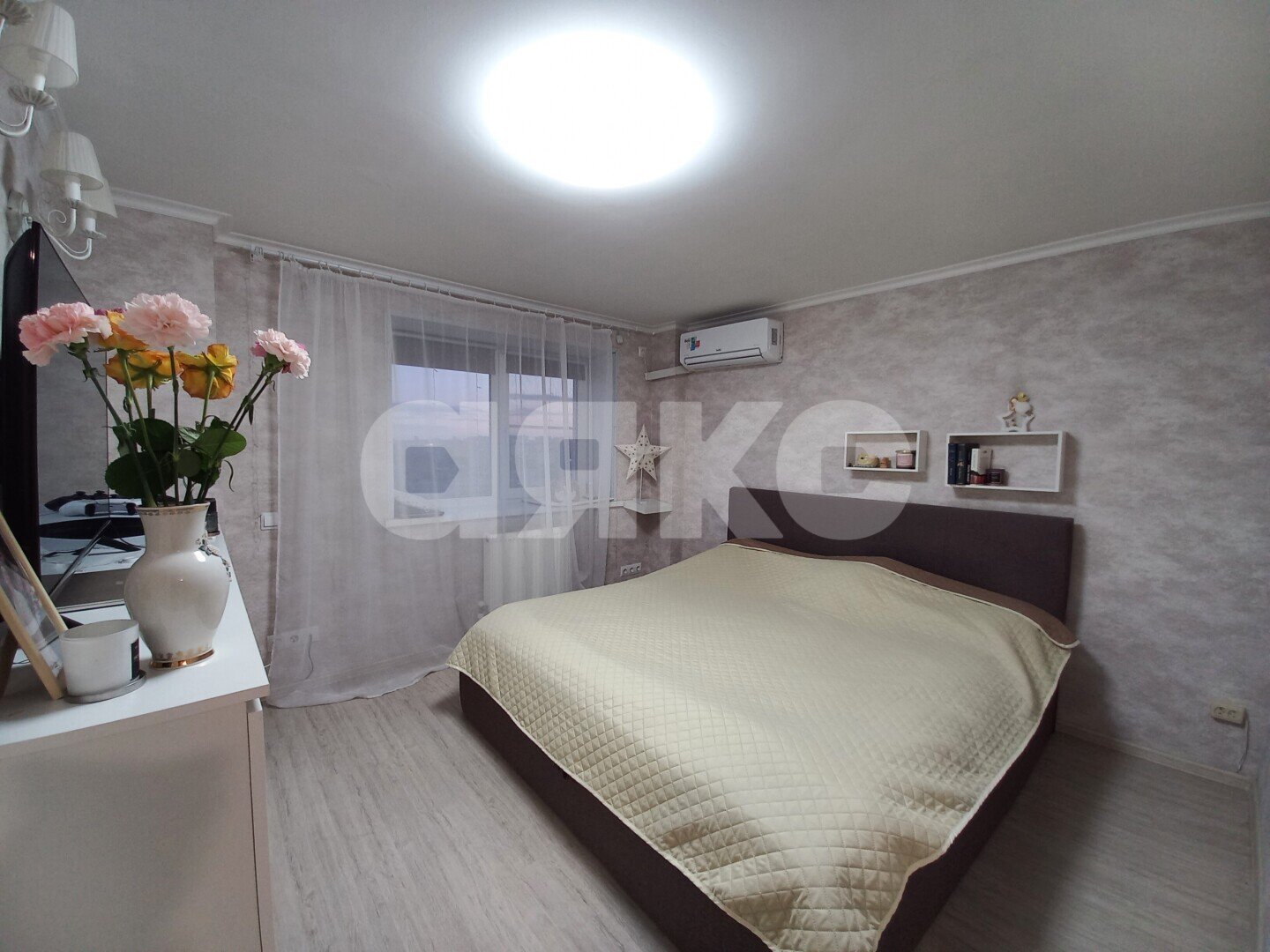 Фото №7: 2-комнатная квартира <span class="whitespace-nowrap">45 м²</span>, <span class="whitespace-nowrap">18/18 эт.</span> - Волгоград, Краснооктябрьский, мкр. ЖК Дом на Кузнецова, ул. Кузнецова, 57