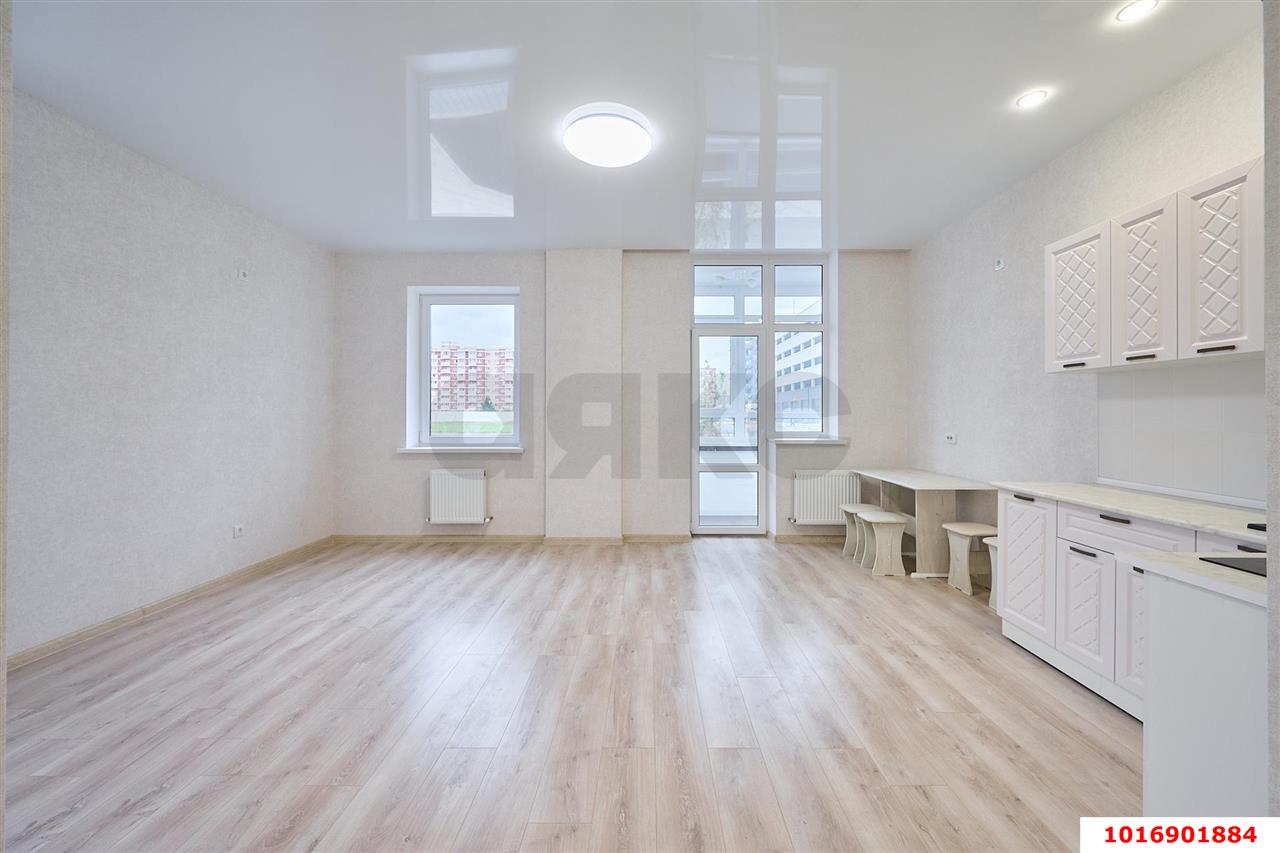 Фото №2: 2-комнатная квартира 55 м² - Краснодар, Прикубанский внутригородской округ, мкр. жилой комплекс Облака, ул. имени Генерала Корнилова, 9к1