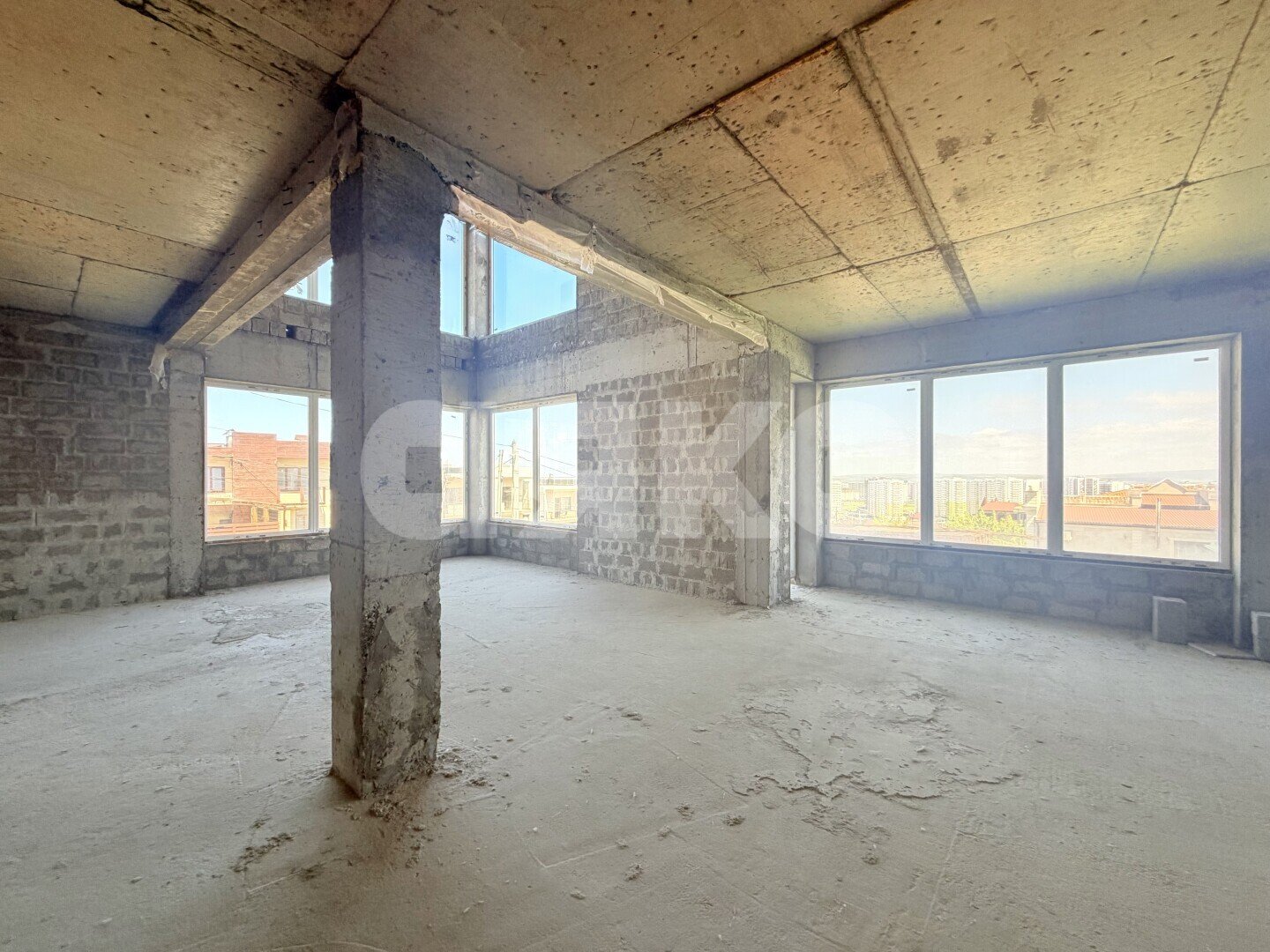 Фото №2: Дом 497 м² + 10 сот. - Супсех, ул. Дизайнерская, 24