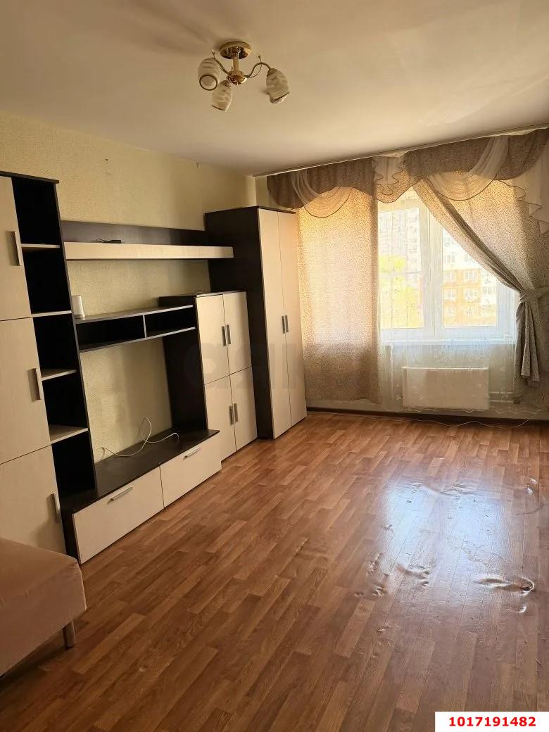 Фото №1: 1-комнатная квартира 42 м² - Краснодар, Прикубанский внутригородской округ, мкр. Восточно-Кругликовский, ул. Черкасская, 137