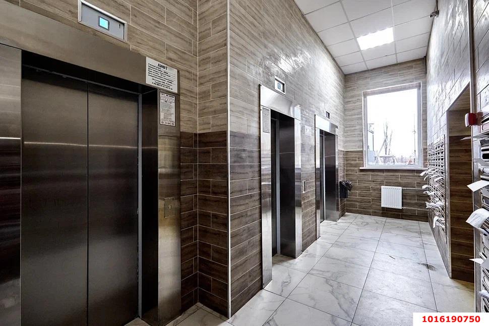 Фото №25: 3-комнатная квартира <span class="whitespace-nowrap">86 м²</span>, <span class="whitespace-nowrap">20/25 эт.</span> - Краснодар, Карасунский внутригородской округ, ж/м Пашковский, ул. Бородинская, 156/2