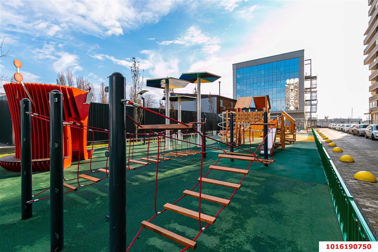 Фото №23: 3-комнатная квартира <span class="whitespace-nowrap">86 м²</span>, <span class="whitespace-nowrap">20/25 эт.</span> - Краснодар, Карасунский внутригородской округ, ж/м Пашковский, ул. Бородинская, 156/2