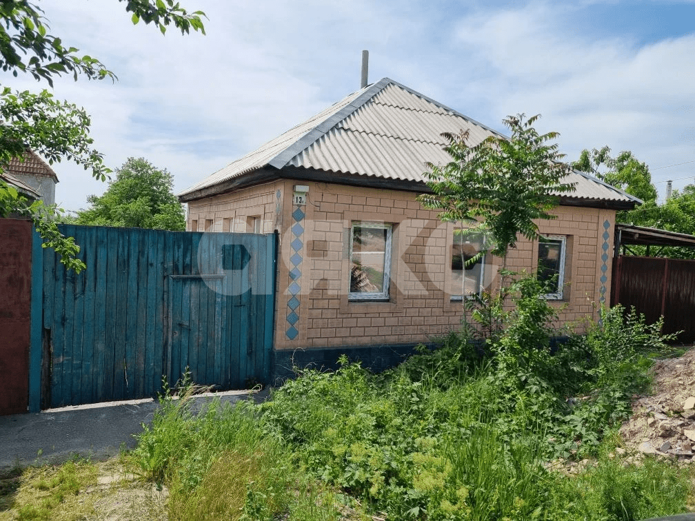 Фото №1: Дом 50 м² + 4 сот. - Луганск, р. Артёмовский, ул. Коммунальная, 13