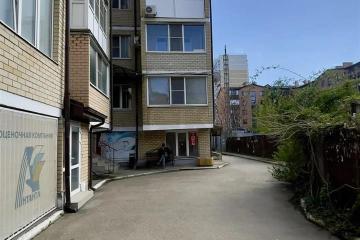 Фото №1: Офисное помещение 61 м² - Краснодар, мкр. Музыкальный, ул. имени Мусоргского М.П., 1/4