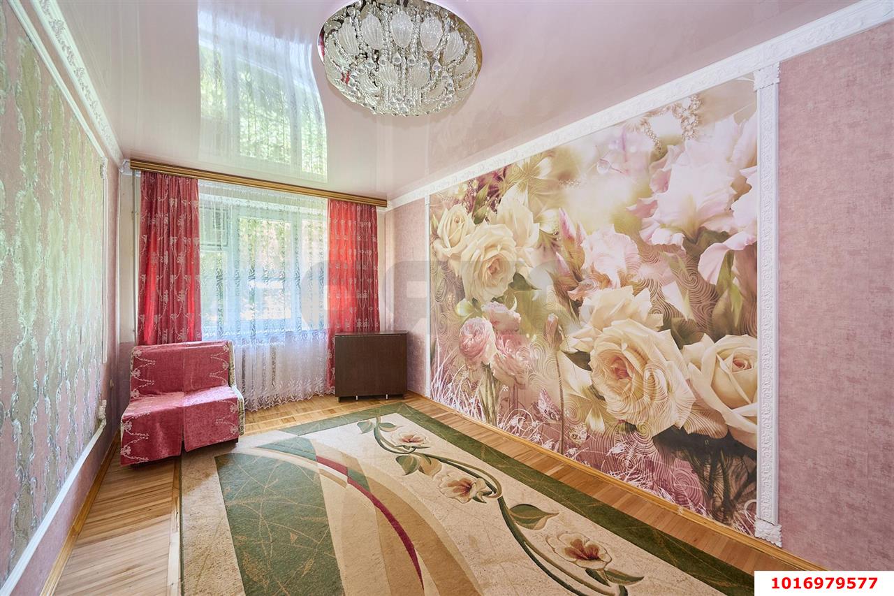 Фото №5: 3-комнатная квартира <span class="whitespace-nowrap">58 м²</span>, <span class="whitespace-nowrap">1/5 эт.</span> - Краснодар, Центральный внутригородской округ, мкр. Черёмушки, ул. Айвазовского, 50