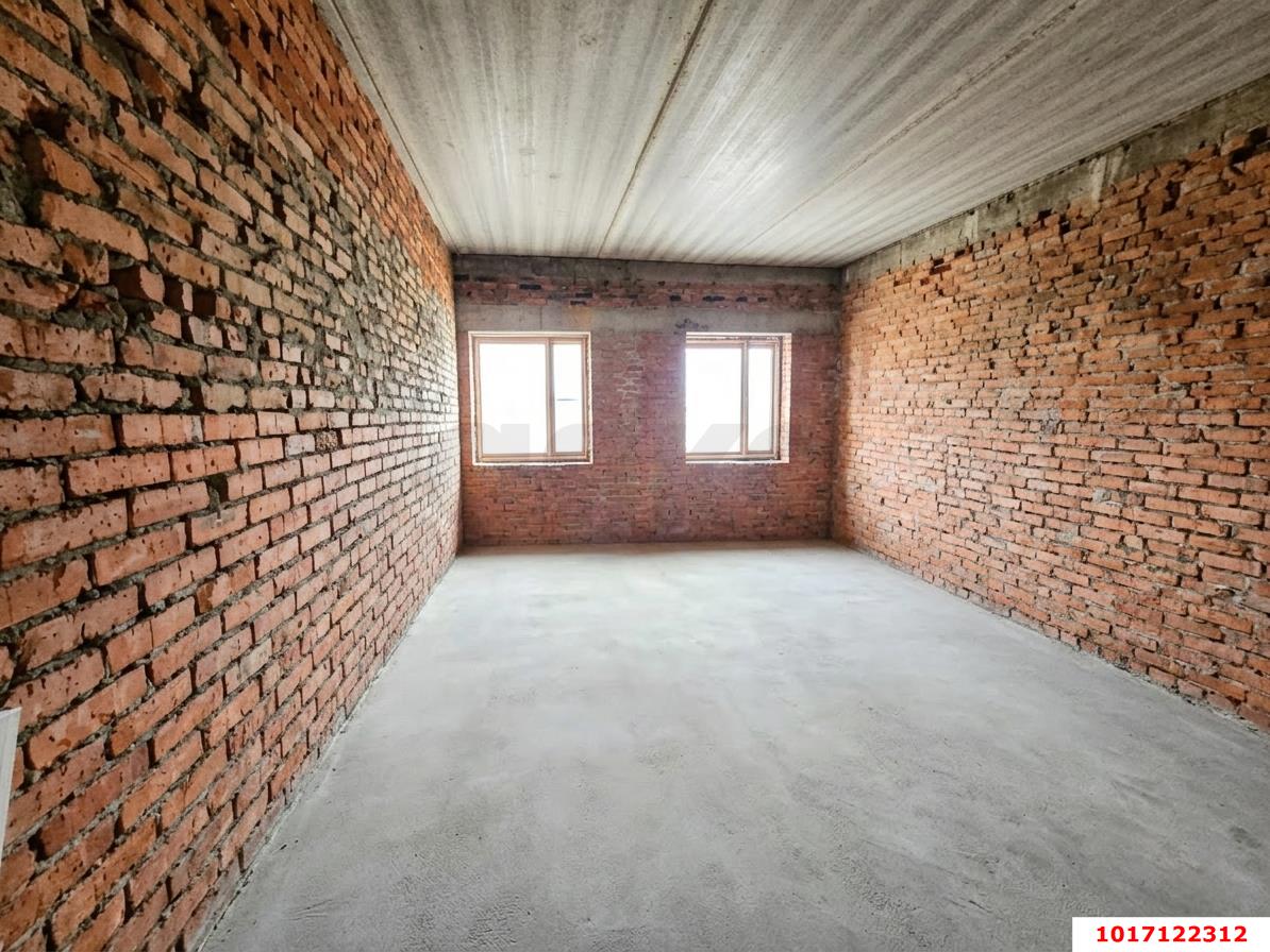 Фото №4: Дом 232 м² + 5 сот. - Краснодар, Прикубанский внутригородской округ, Калинино, мкр. Завод Радиоизмерительных Приборов, ул. Ивановская, 87
