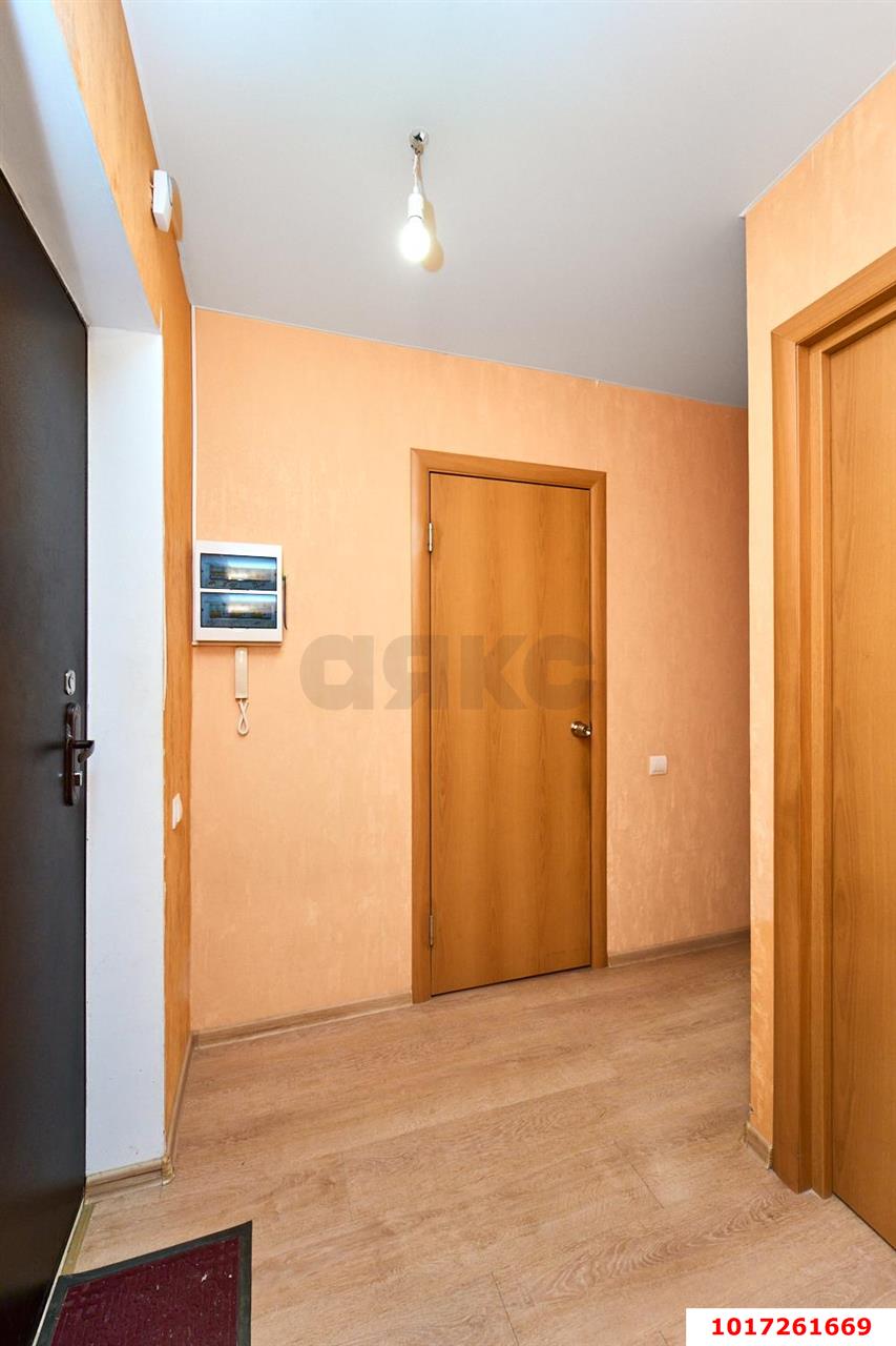Фото №3: 1-комнатная квартира <span class="whitespace-nowrap">34 м²</span>, <span class="whitespace-nowrap">7/17 эт.</span> - Краснодар, Прикубанский внутригородской округ, Музыкальный, мкр. ЖК Времена Года, ул. Евгении Жигуленко, 4