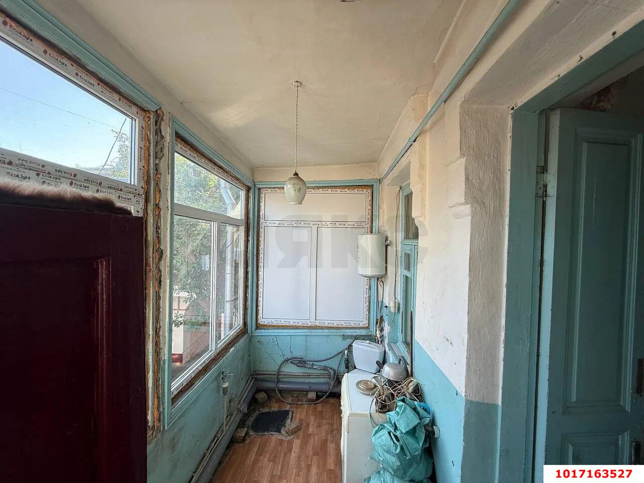 Фото №8: 2-комнатная квартира 30 м² - Краснодар, Центральный внутригородской округ, мкр. Центральный, ул. Коммунаров, 110