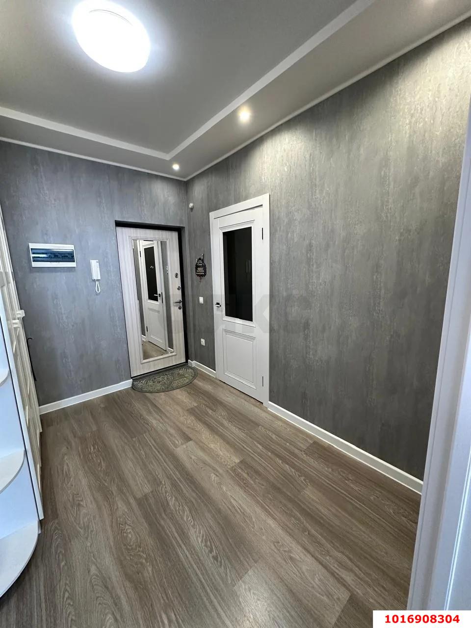 Фото №4: 2-комнатная квартира 75 м² - Краснодар, Карасунский внутригородской округ, мкр. Гидростроителей, ул. Автолюбителей, 52/3