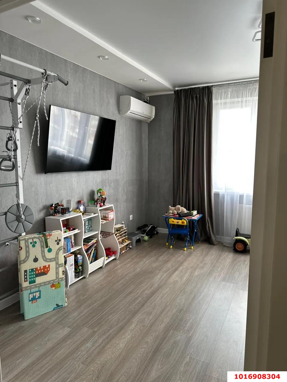 Фото №3: 2-комнатная квартира 75 м² - Краснодар, Карасунский внутригородской округ, мкр. Гидростроителей, ул. Автолюбителей, 52/3
