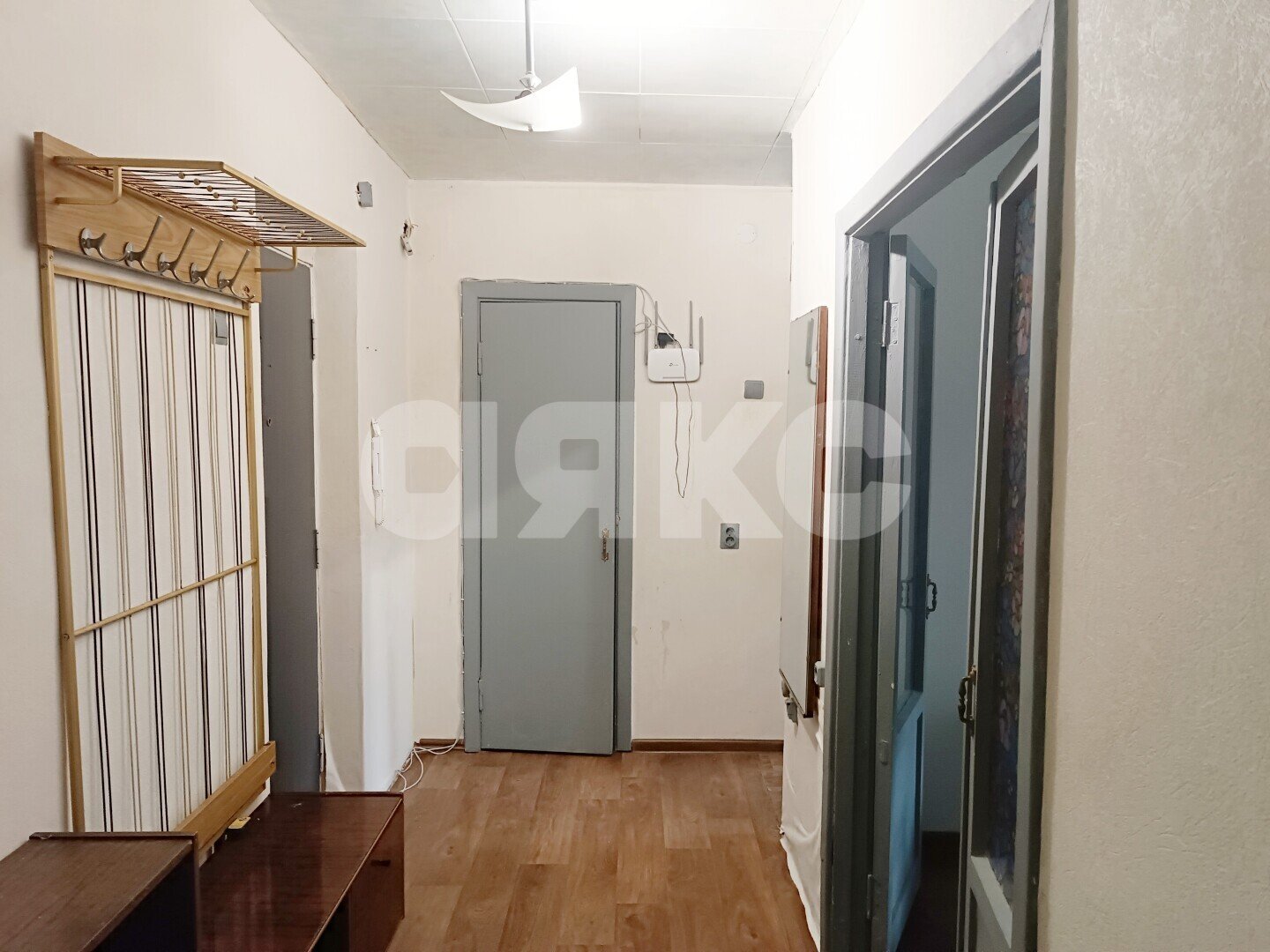 Фото №2: 2-комнатная квартира <span class="whitespace-nowrap">48 м²</span>, <span class="whitespace-nowrap">8/9 эт.</span> - Волгоград, Тракторозаводский, мкр. Горный, ул. Загорская, 8