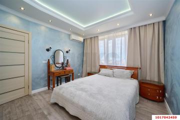 Фото №1: 2-комнатная квартира 74 м² - Краснодар, мкр. Комсомольский, ул. Симферопольская, 4/1