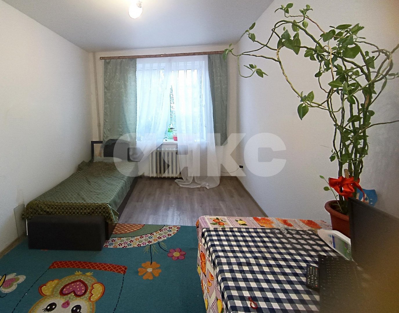 Фото №8: 3-комнатная квартира <span class="whitespace-nowrap">74 м²</span>, <span class="whitespace-nowrap">2/4 эт.</span> - Волгоград, р. Тракторозаводский, ул. Адмирала Ушакова, 4