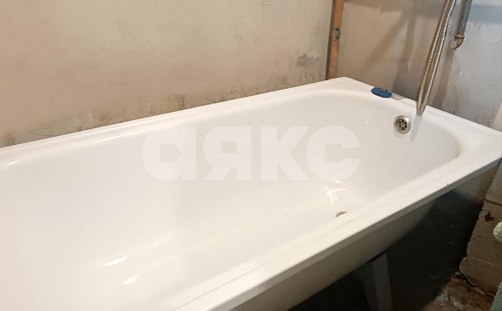 Фото №10: 3-комнатная квартира <span class="whitespace-nowrap">74 м²</span>, <span class="whitespace-nowrap">2/4 эт.</span> - Волгоград, р. Тракторозаводский, ул. Адмирала Ушакова, 4