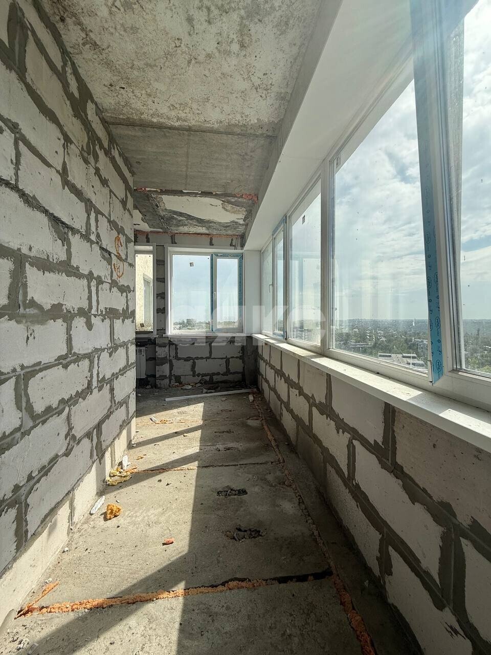 Фото №2: 4-комнатная квартира 95 м² - Мариуполь, р. Приморский, ул. Лавицкого, 21
